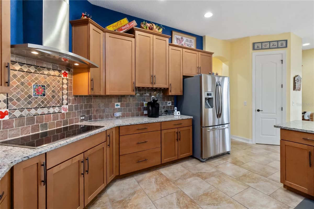 4257 ISLE VISTA AVENUE — photo 12 of 35