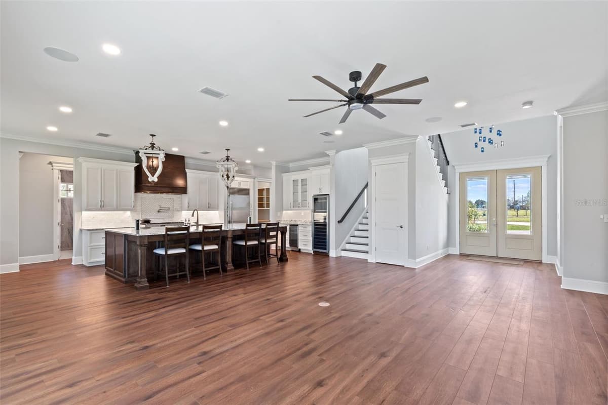 3321 KINGSWAY ROAD — photo 6 of 43