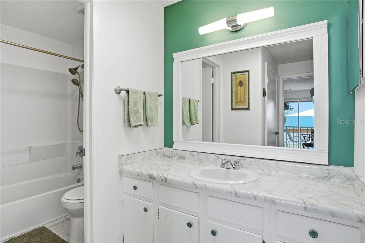 22375 EDGEWATER DRIVE — photo 14 of 26