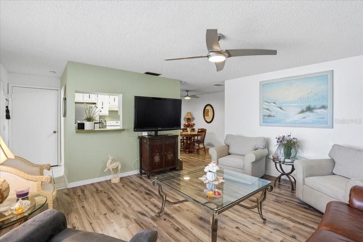 22375 EDGEWATER DRIVE — photo 7 of 26