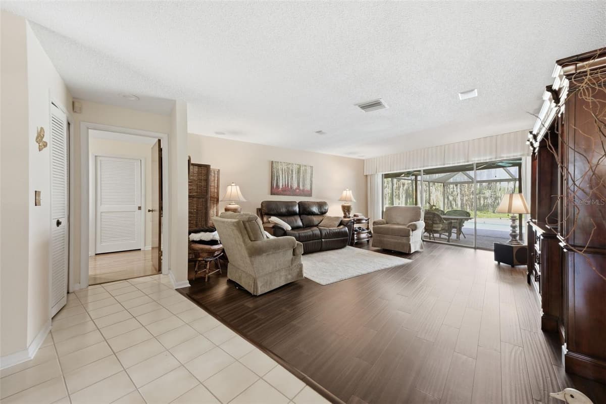820 NEWBERGER ROAD — photo 13 of 40