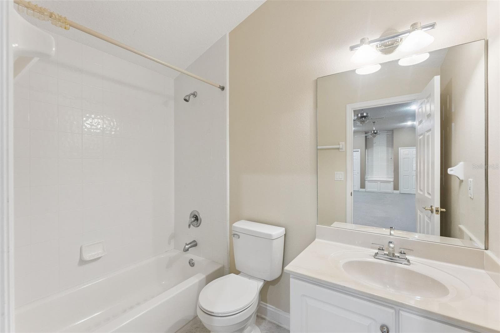 17540 VISTA BELLE COURT — photo 31 of 48