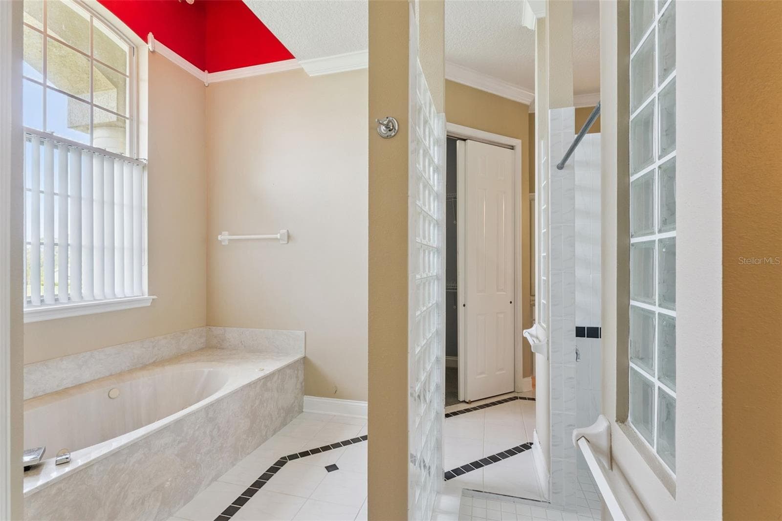 17540 VISTA BELLE COURT — photo 16 of 48
