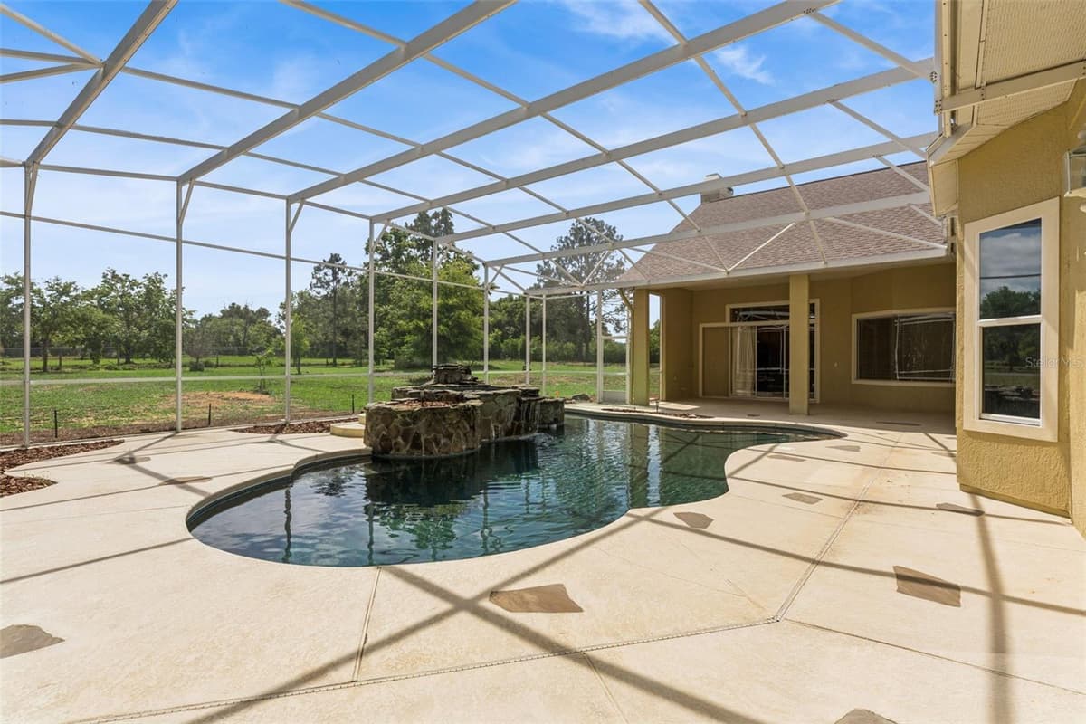 17540 VISTA BELLE COURT — photo 37 of 48