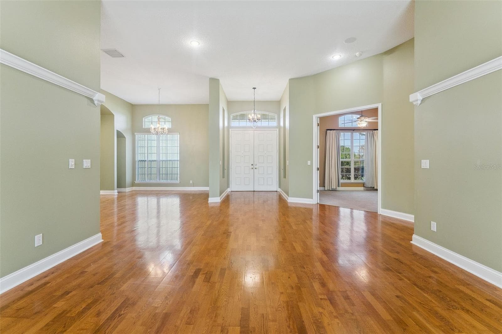 17540 VISTA BELLE COURT — photo 3 of 48
