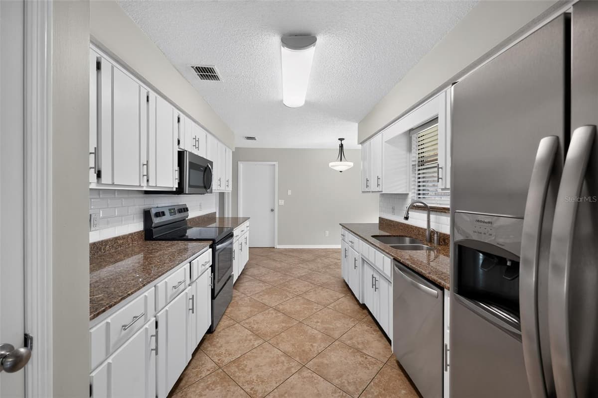 3080 MARRANO DRIVE — photo 10 of 22