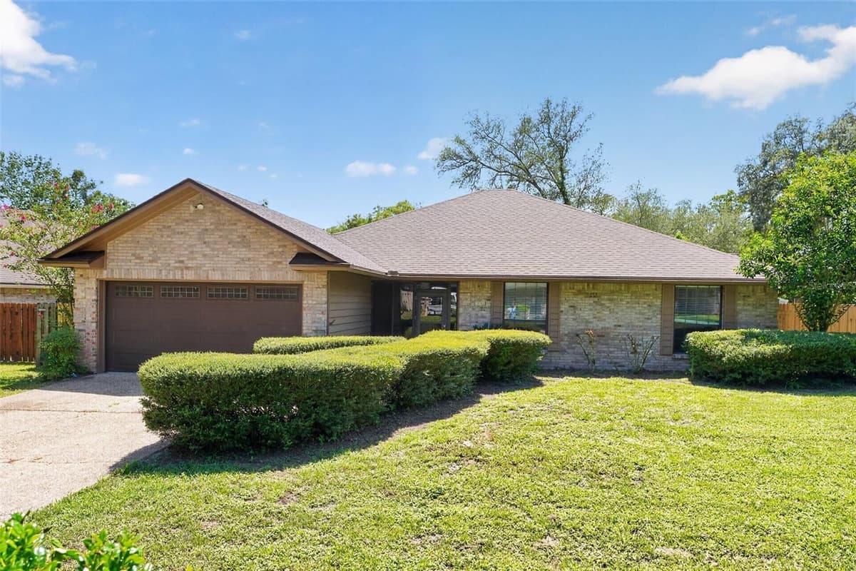 3080 MARRANO DRIVE — photo 1 of 22