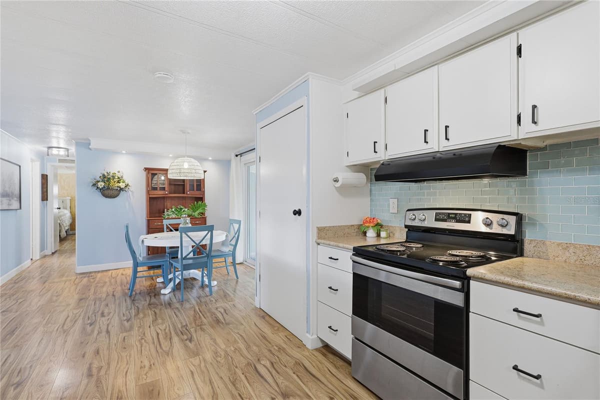 238 PALM AIR DRIVE — photo 14 of 49