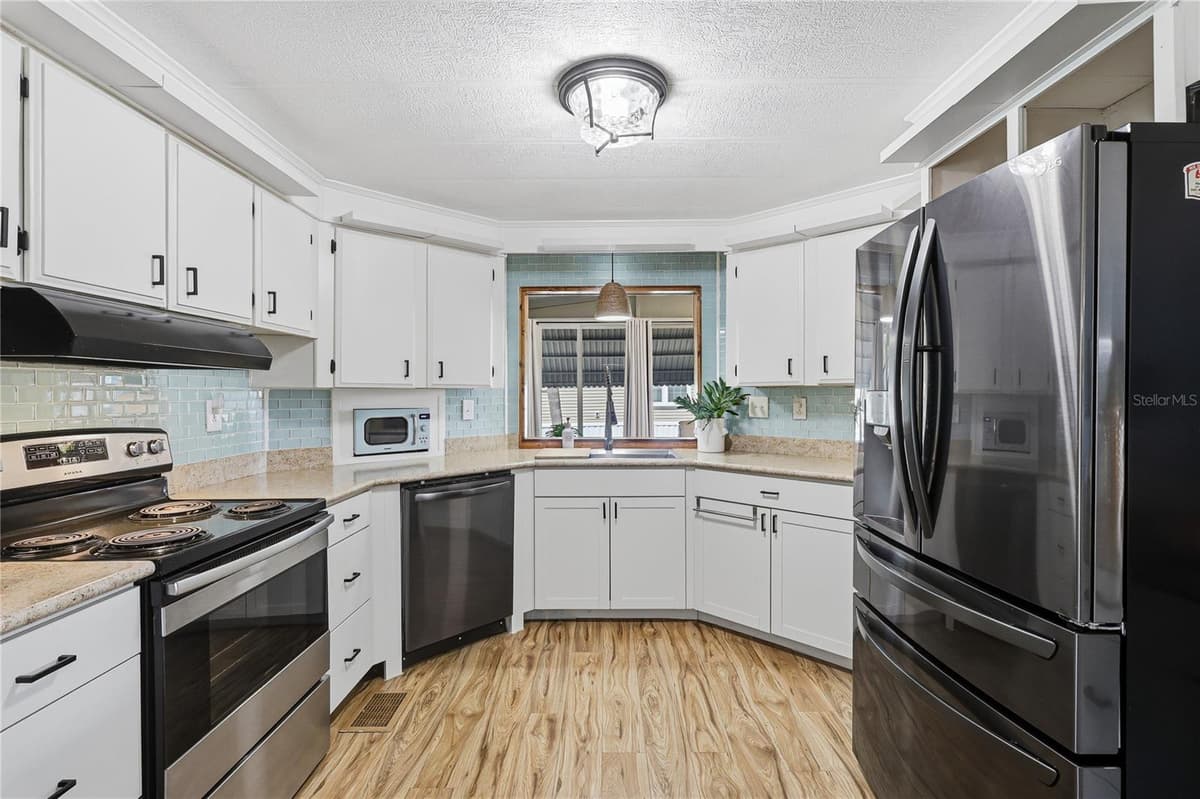 238 PALM AIR DRIVE — photo 13 of 49