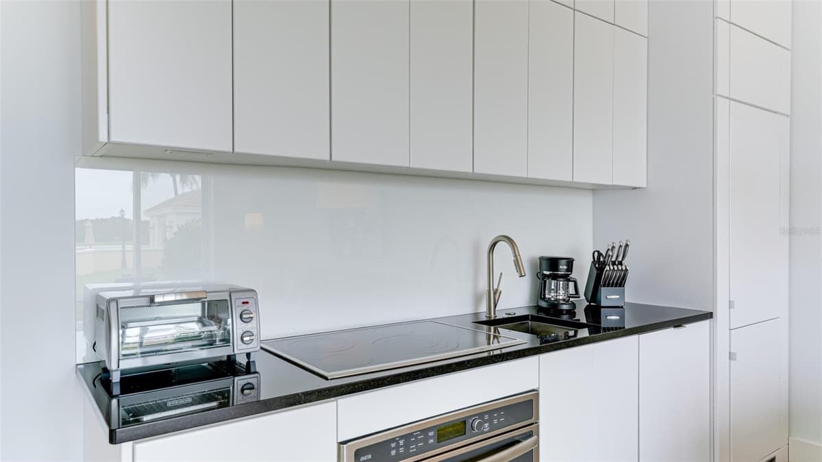 51 MACEWEN DRIVE — photo 14 of 44