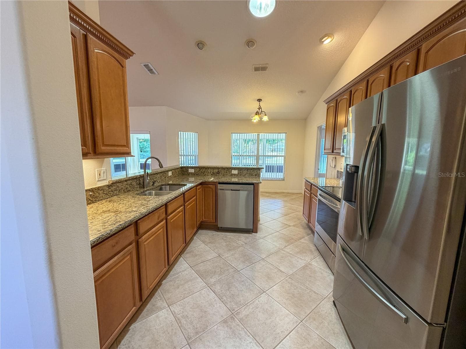 17638 WINDY PINE STREET — photo 8 of 26