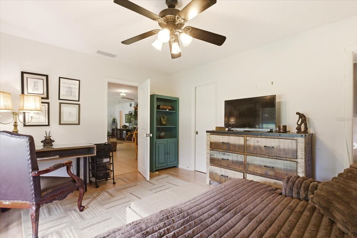 4910 LAKE DRIVE — photo 48 of 73