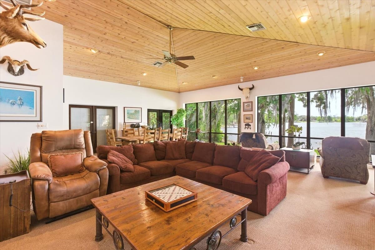 4910 LAKE DRIVE — photo 46 of 73