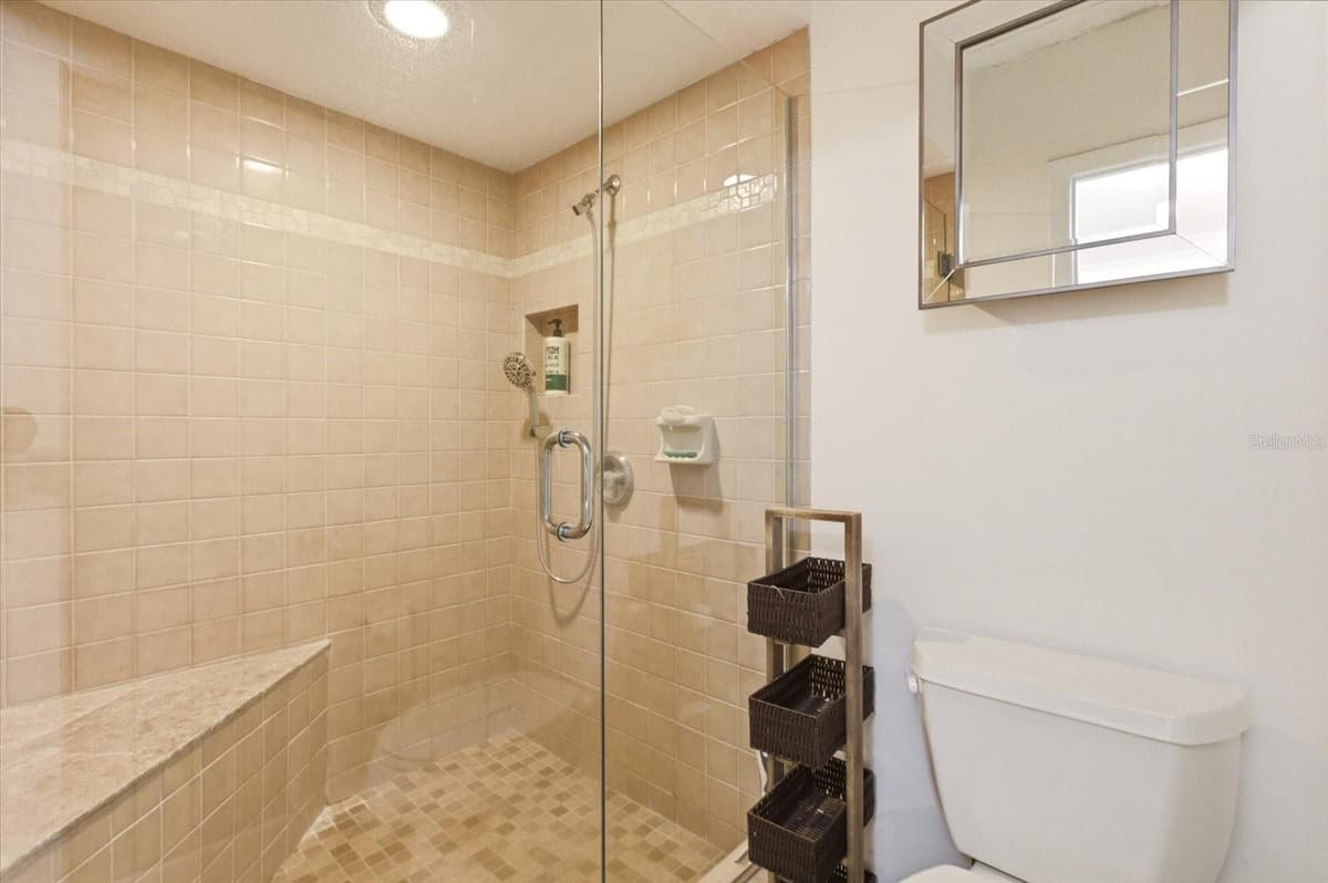 4910 LAKE DRIVE — photo 32 of 73