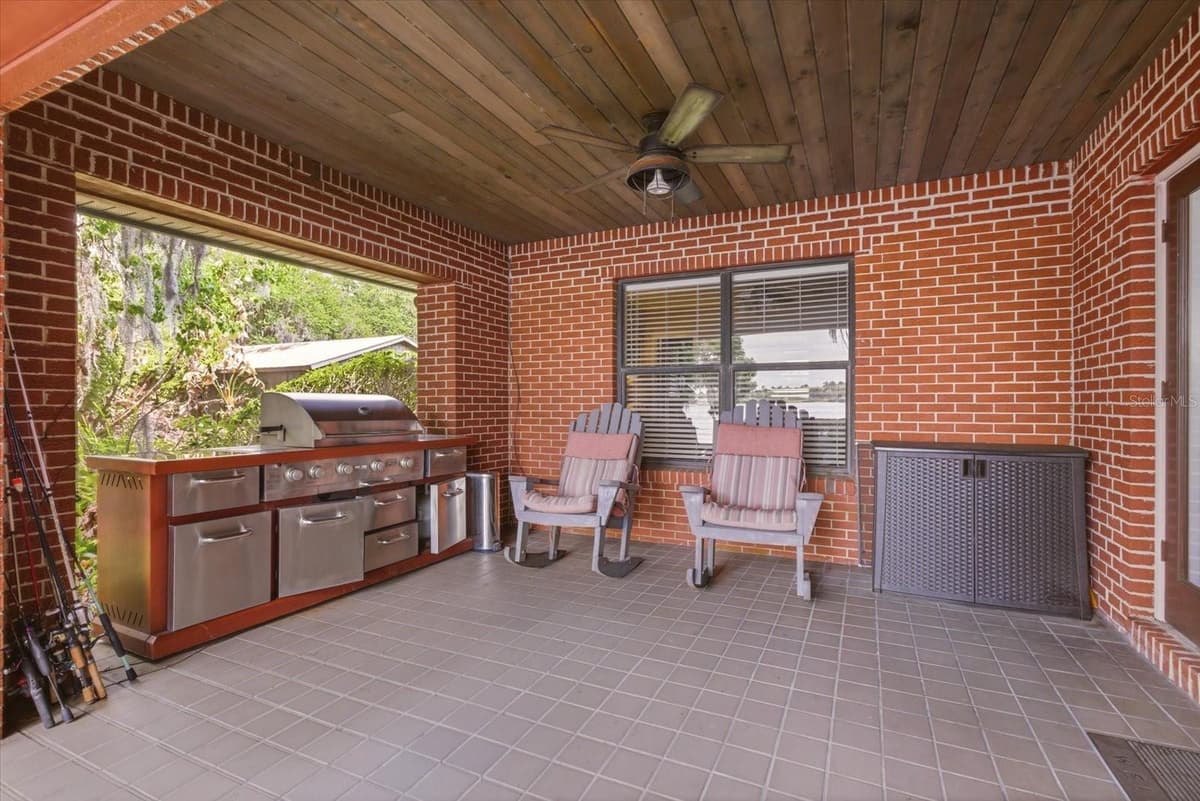 4910 LAKE DRIVE — photo 59 of 73