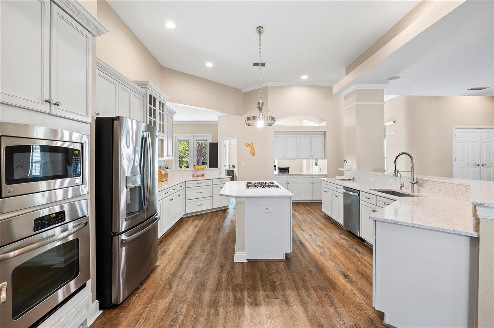 5823 TERNCREST DRIVE — photo 19 of 90