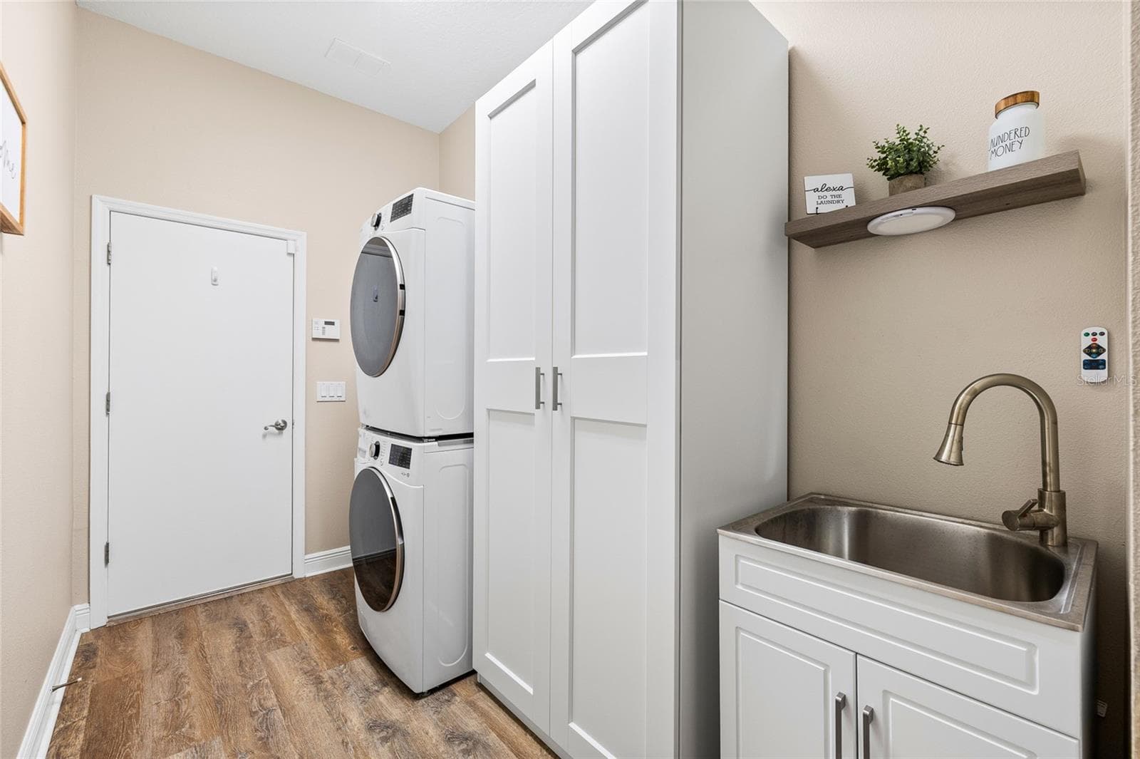 5823 TERNCREST DRIVE — photo 40 of 90