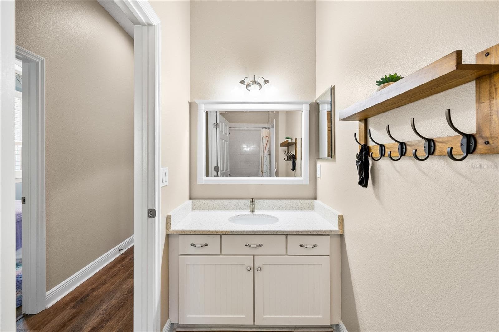 5823 TERNCREST DRIVE — photo 36 of 90