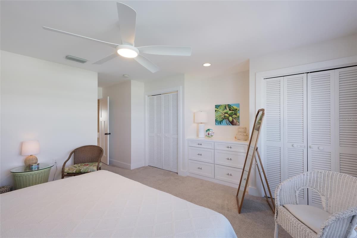 420 GULF BOULEVARD — photo 24 of 40