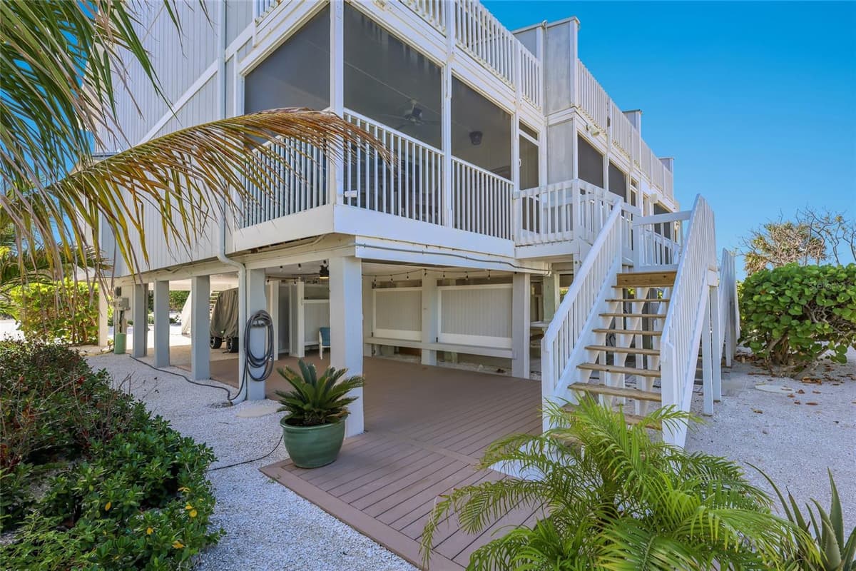 420 GULF BOULEVARD — photo 26 of 40