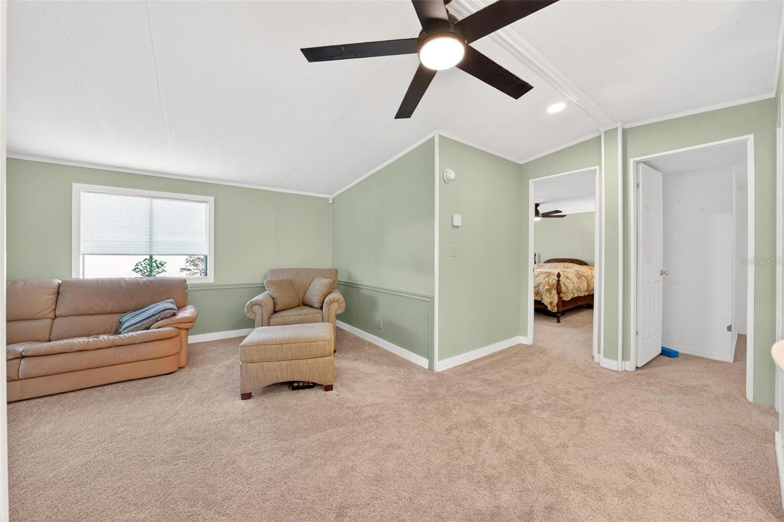 516 JASON DRIVE — photo 12 of 31