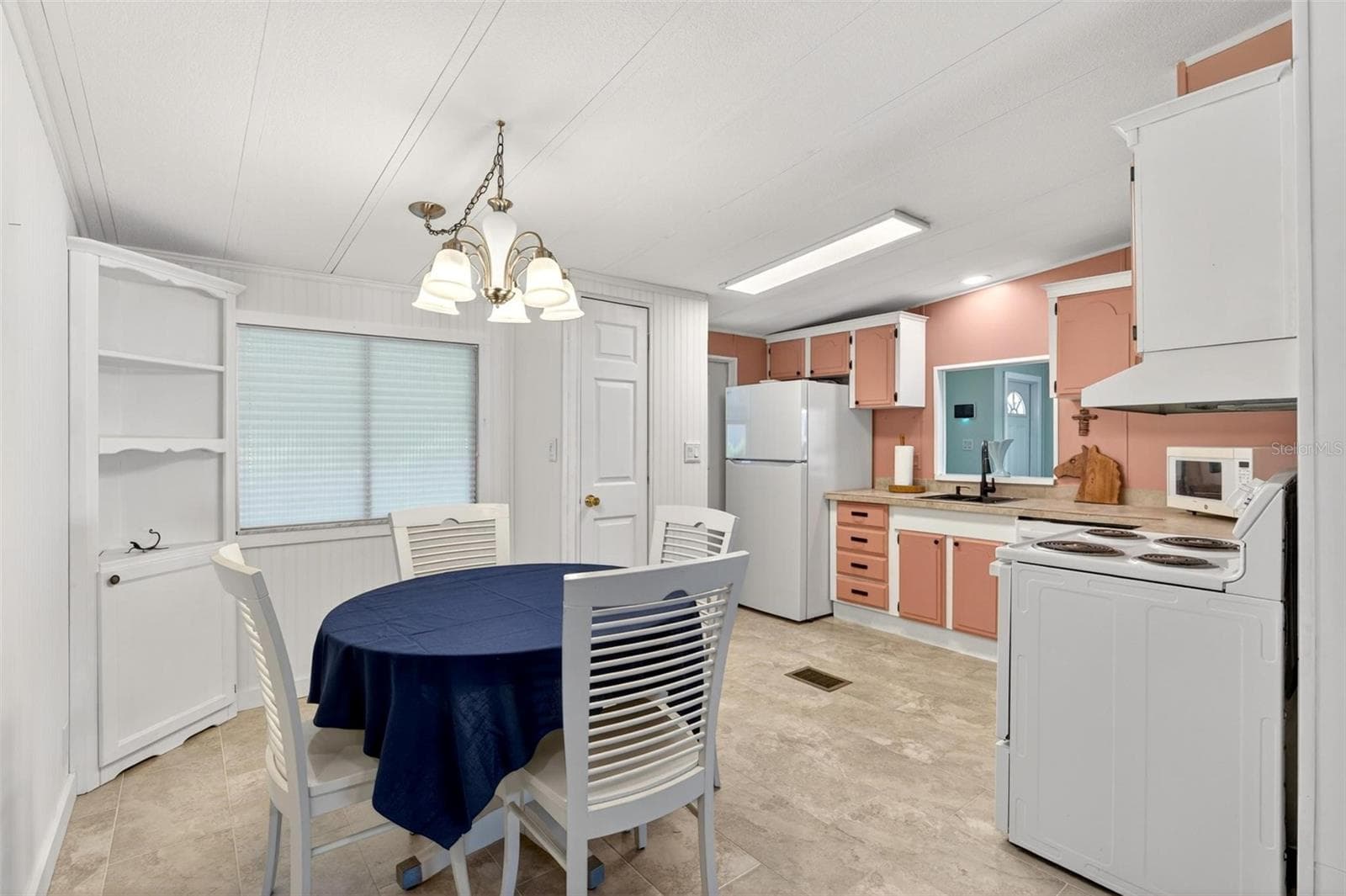 516 JASON DRIVE — photo 14 of 31