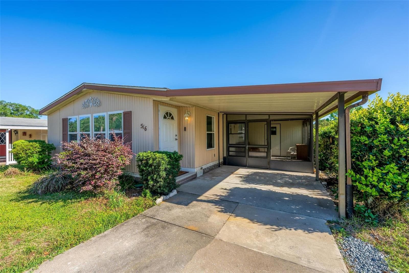516 JASON DRIVE — photo 4 of 31