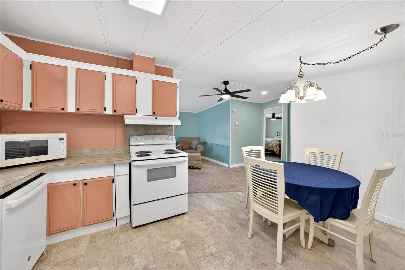 516 JASON DRIVE — photo 17 of 31