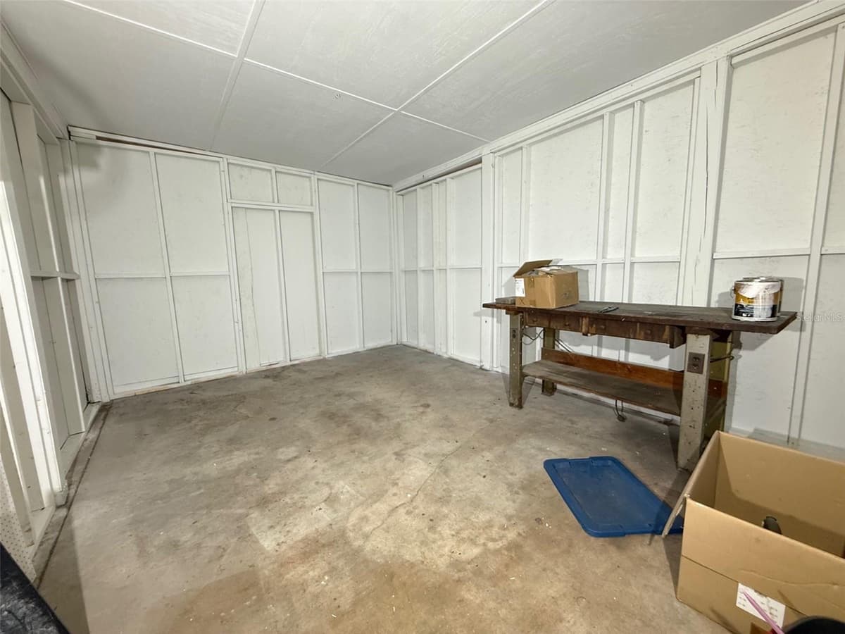 1135 NEIL COURT — photo 15 of 30