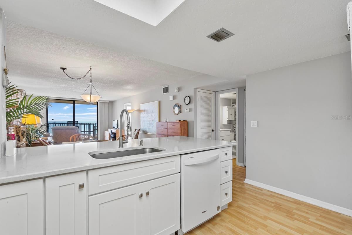 1890 ATLANTIC AVENUE — photo 12 of 34