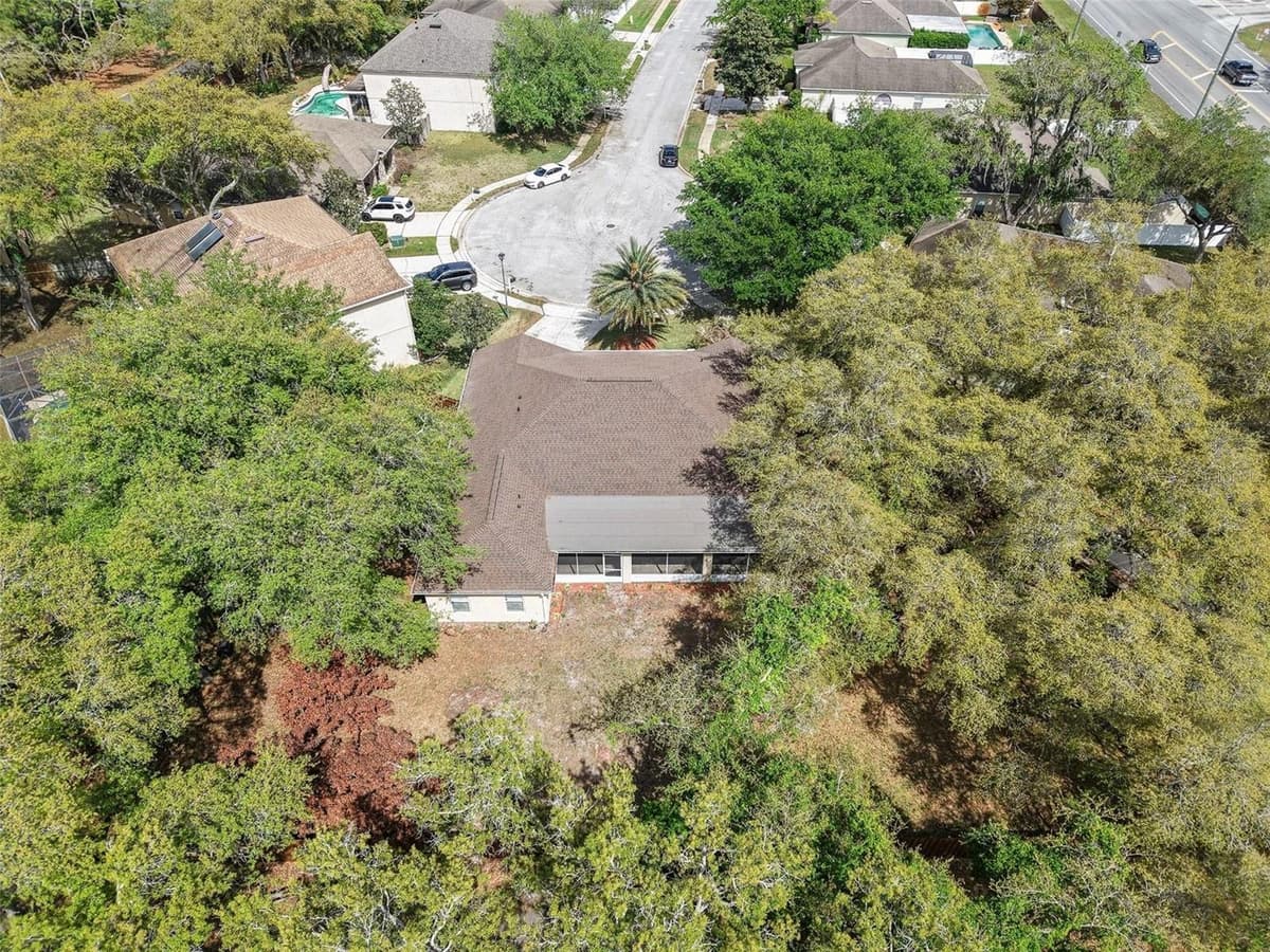 100 FESTIVE COURT — photo 26 of 29