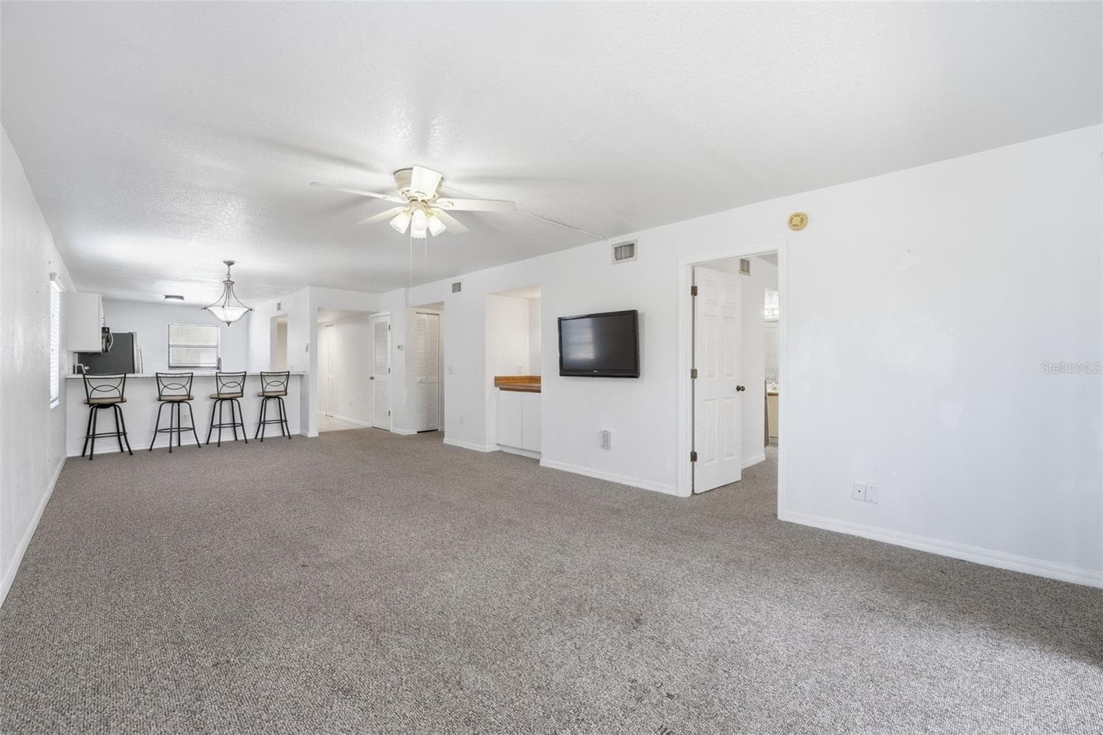 175 KINGS HIGHWAY — photo 13 of 41