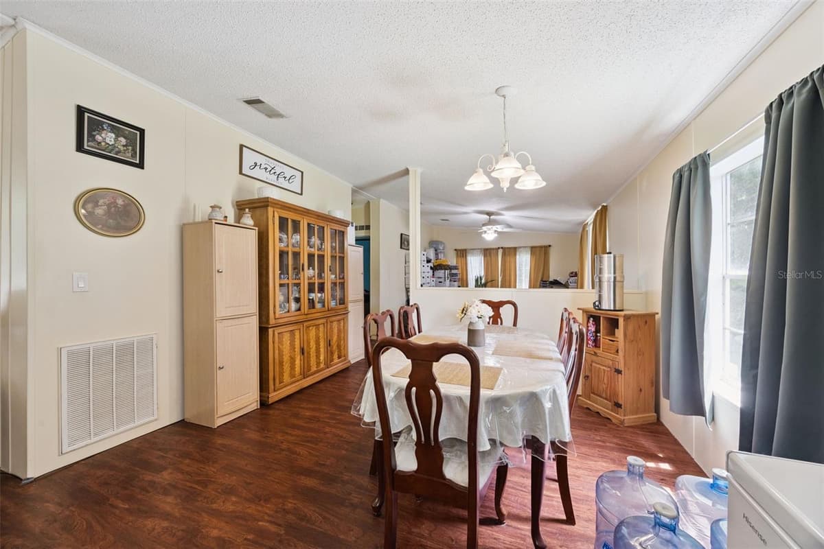 25412 MATHEW STREET — photo 7 of 35