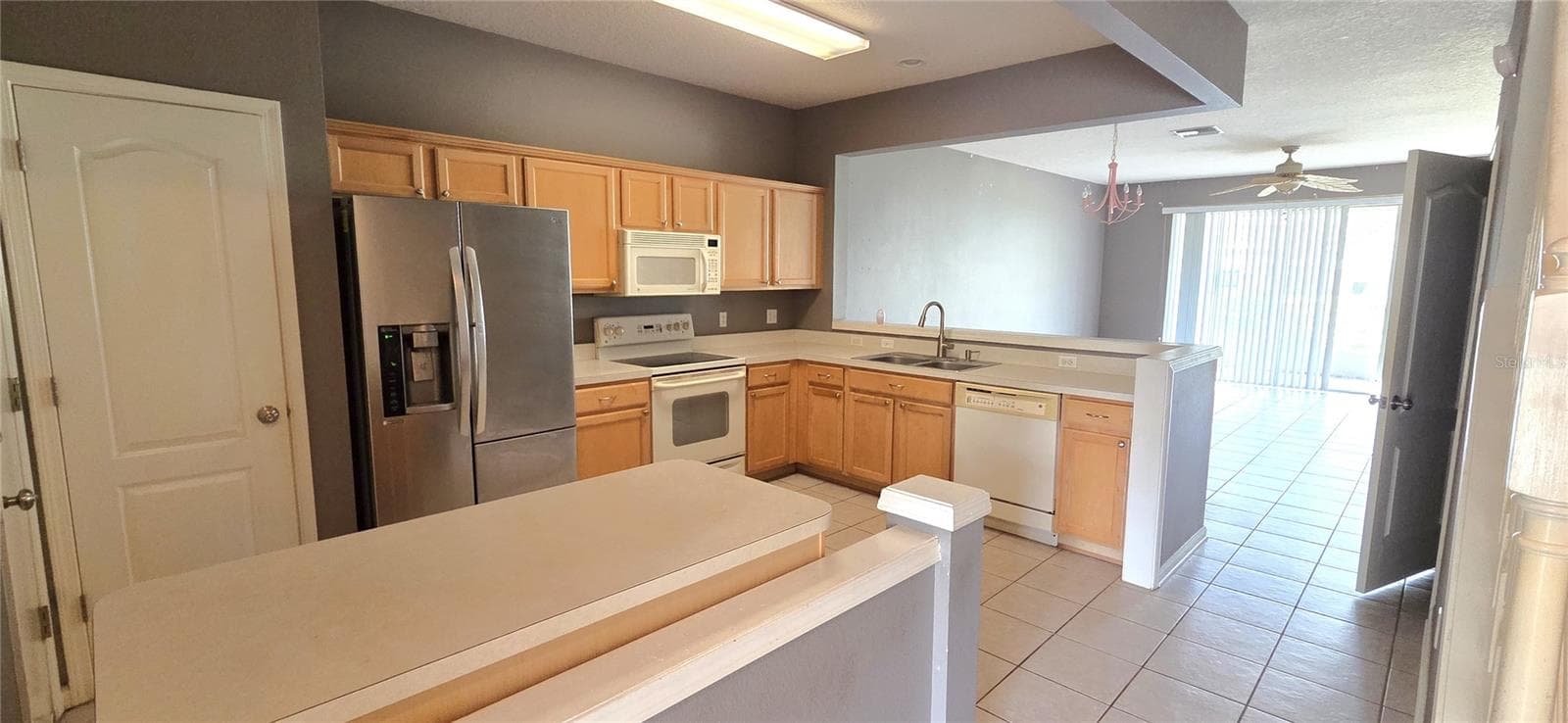2729 CONCH HOLLOW DRIVE — photo 4 of 34