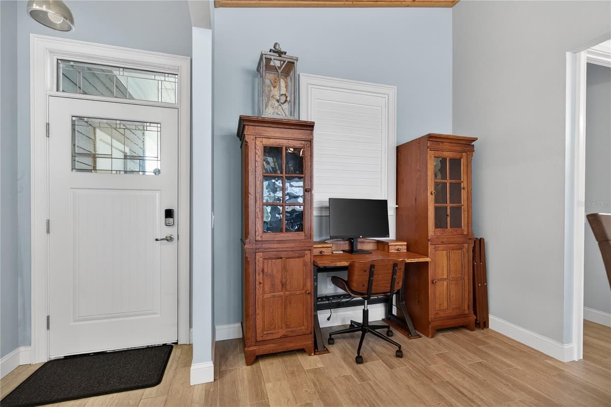 260 CENTRAL AVENUE — photo 12 of 42