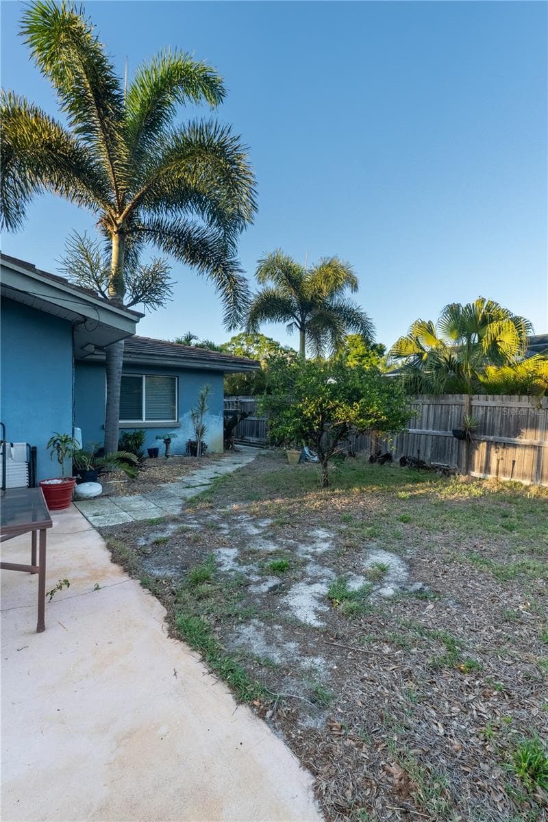 33 SOUTHWIND DRIVE — photo 41 of 50