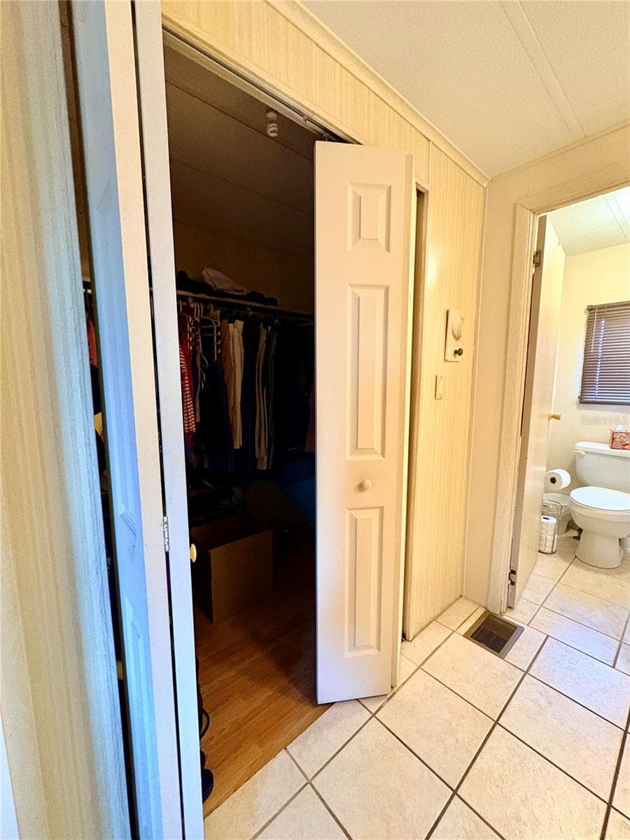 3049 LONGVIEW LANE — photo 26 of 33