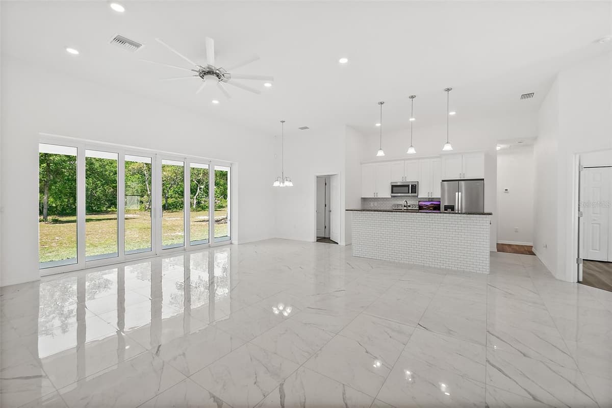 1370 BUCKLES ROAD — photo 4 of 59