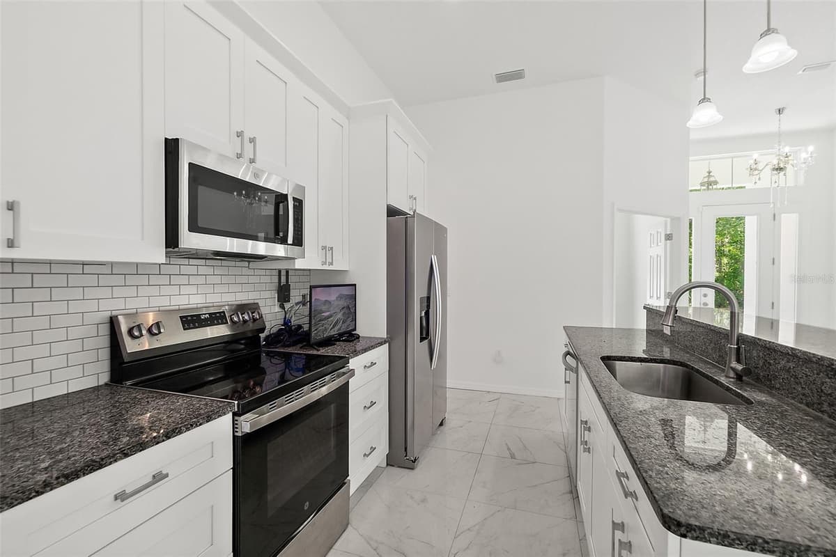 1370 BUCKLES ROAD — photo 8 of 59