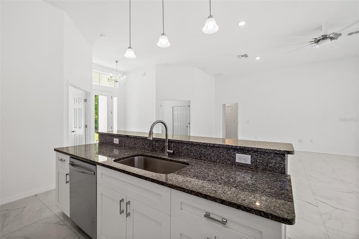 1370 BUCKLES ROAD — photo 9 of 59