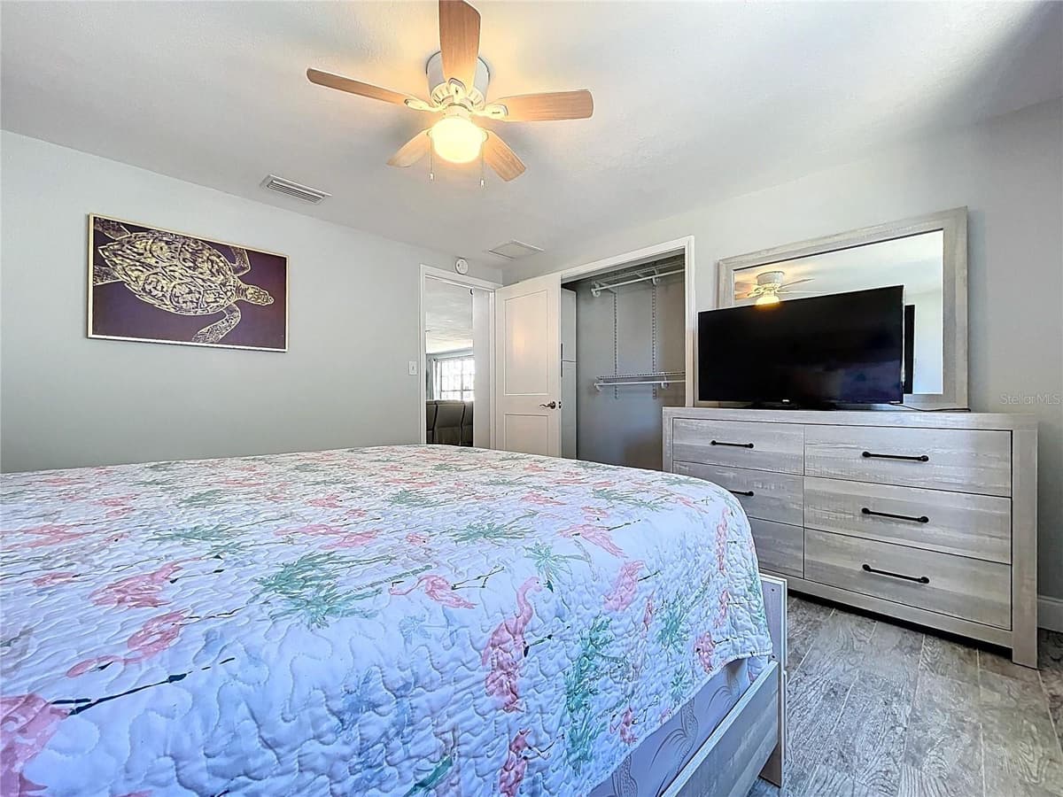 4930 BAY PARK DRIVE — photo 40 of 89