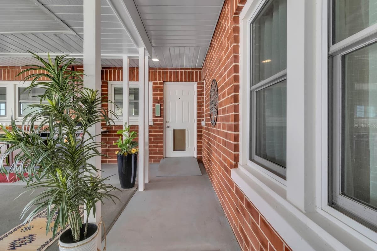 1322 RIVERSIDE DRIVE — photo 16 of 21