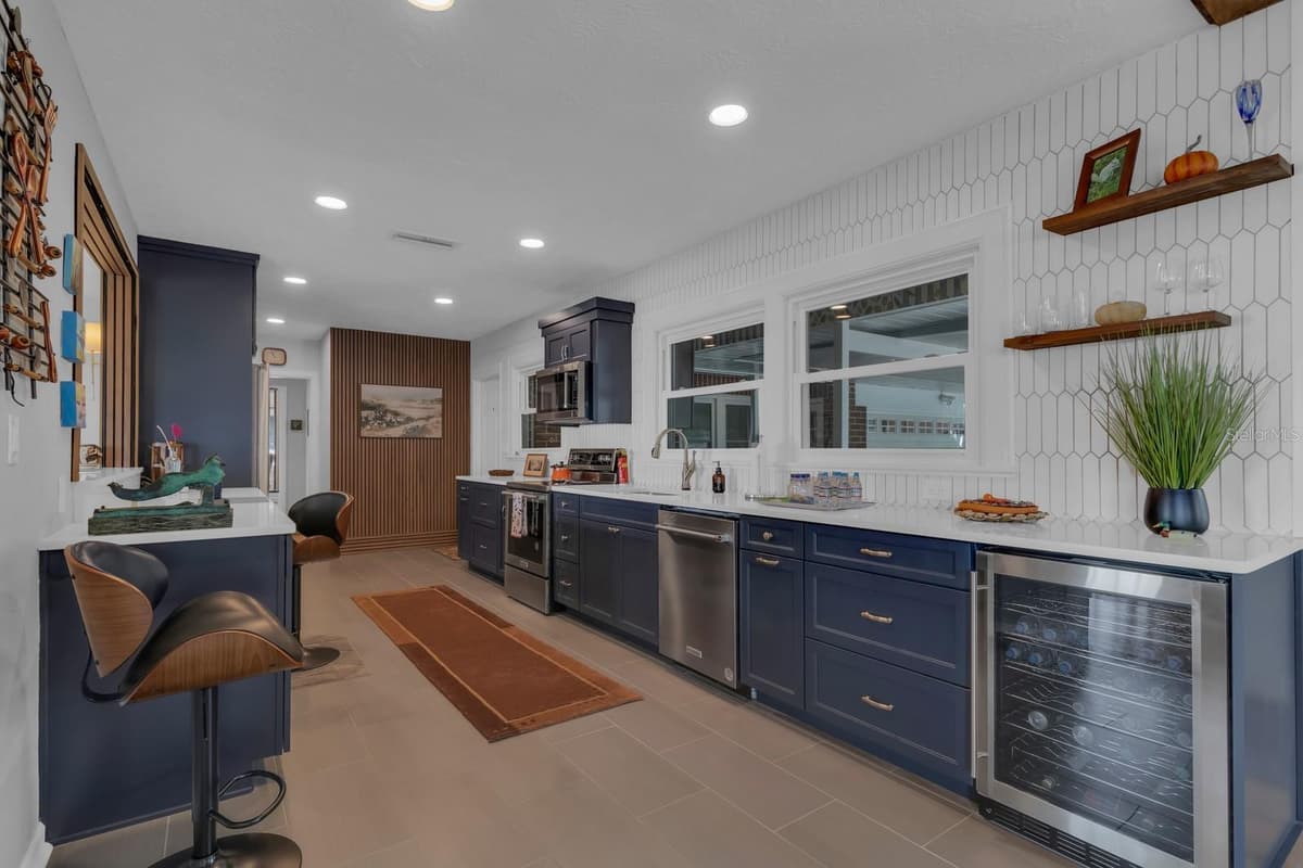 1322 RIVERSIDE DRIVE — photo 6 of 21