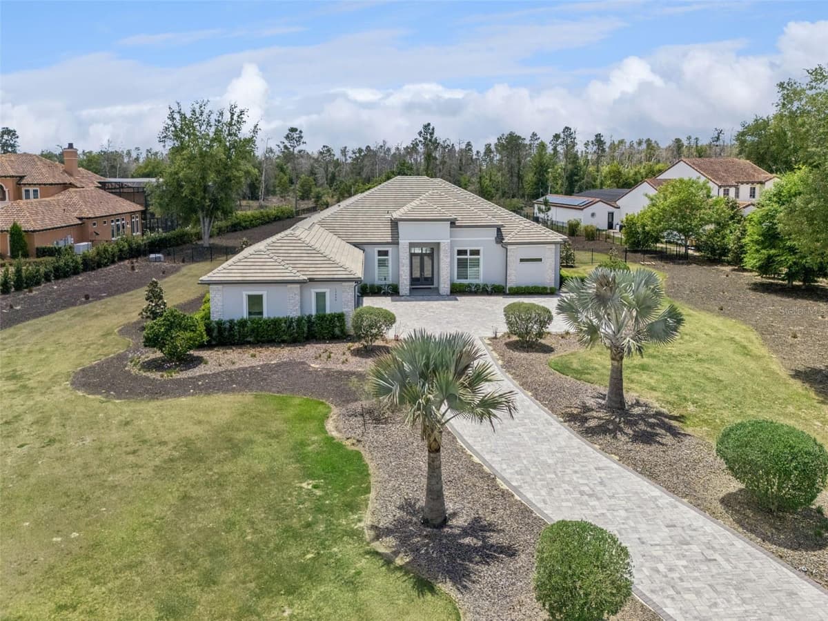 15220 PENDIO DRIVE — photo 3 of 74