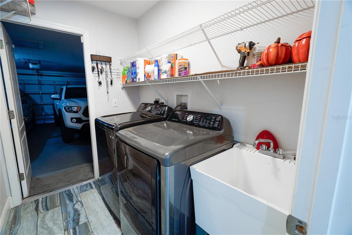 2145 PORPOISE STREET — photo 18 of 22