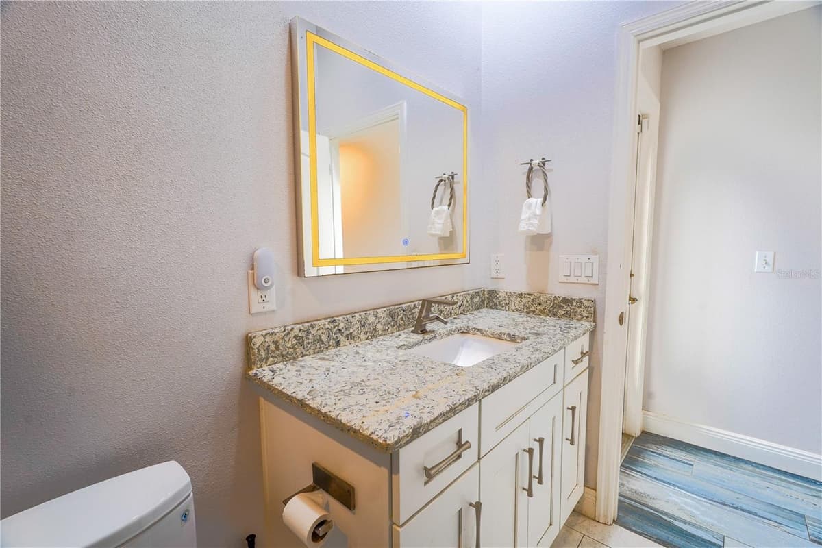 2145 PORPOISE STREET — photo 14 of 22