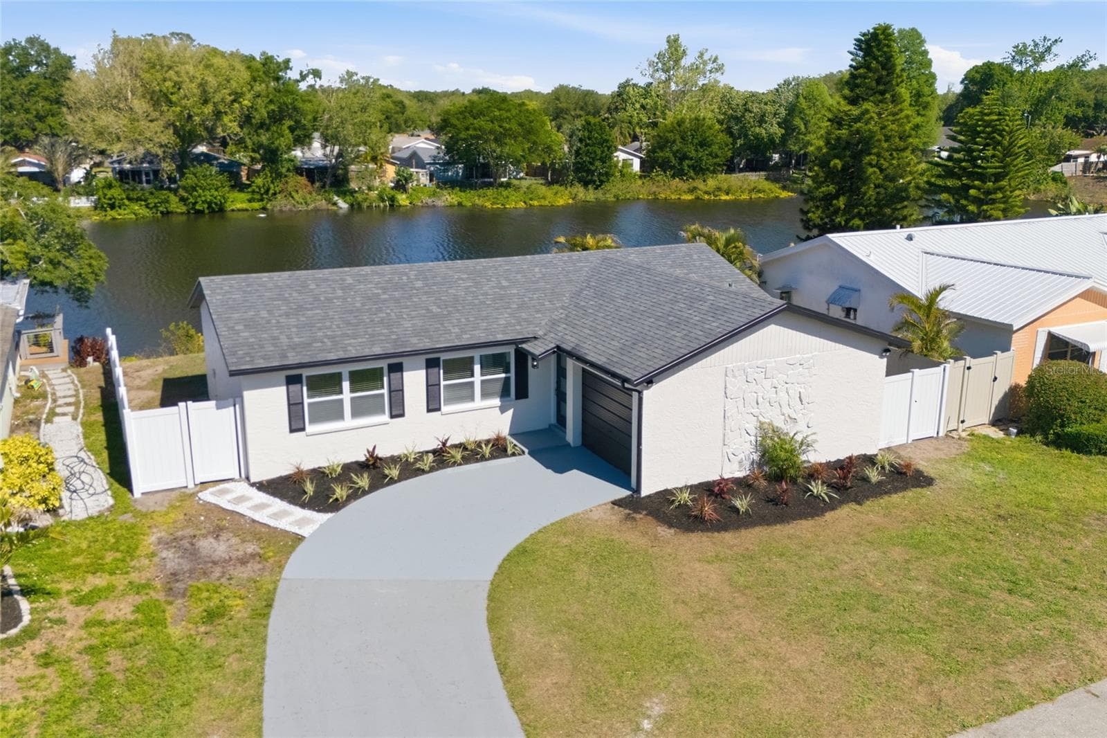 1423 CHESTERFIELD DRIVE