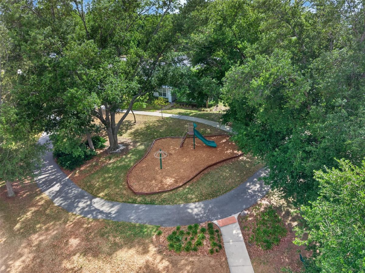 2618 BOBCAT CHASE BOULEVARD — photo 59 of 61