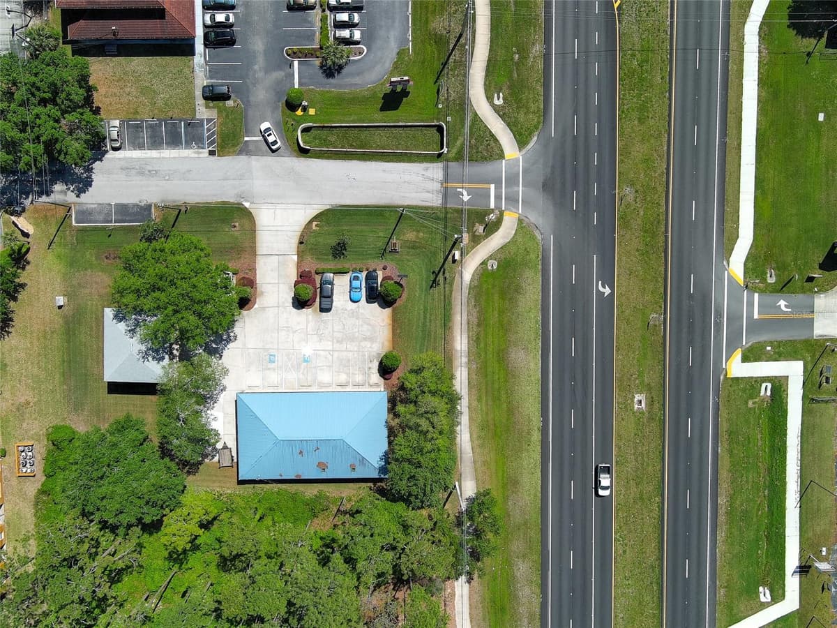 4720 MOODY BOULEVARD — photo 34 of 41