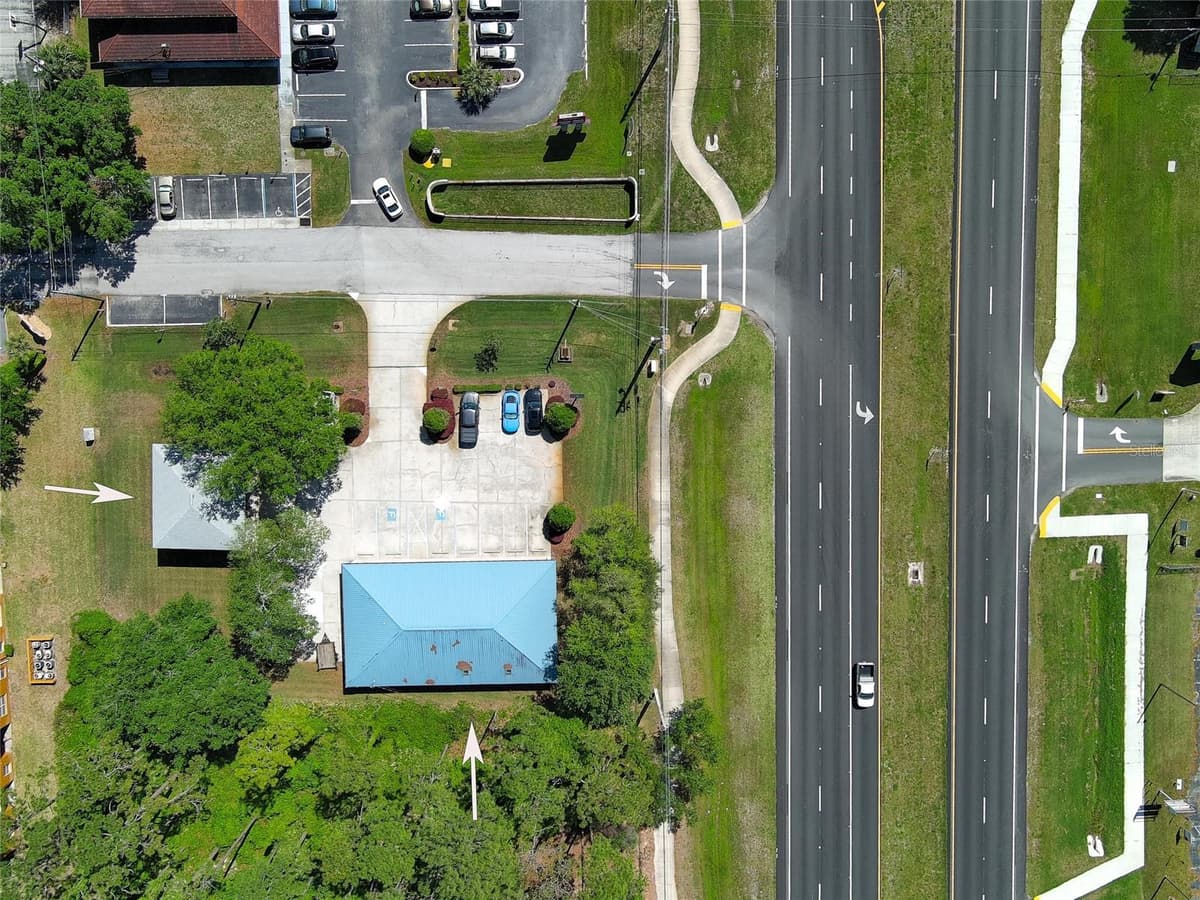 4720 MOODY BOULEVARD — photo 33 of 41